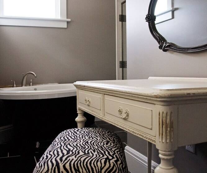 Wishmaker House B&b
