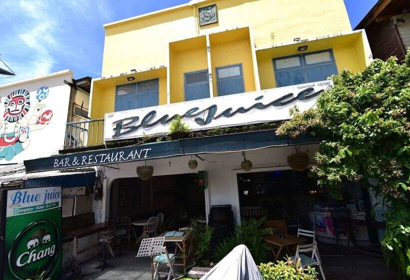 بنسيون Blue Juice