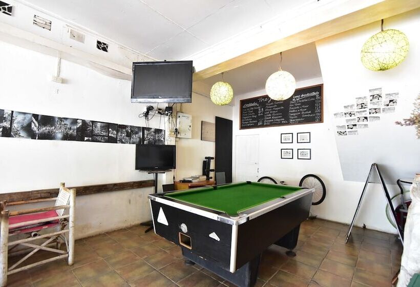 بنسيون Blue Juice