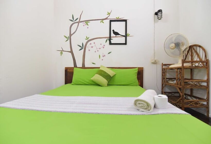 بنسيون Blue Juice