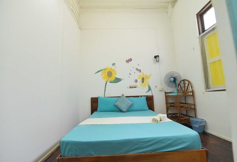 بنسيون Blue Juice