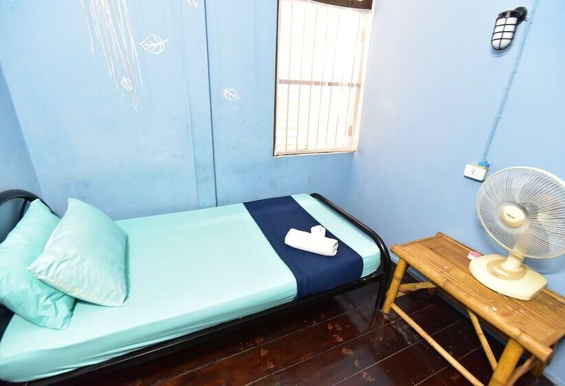 بنسيون Blue Juice