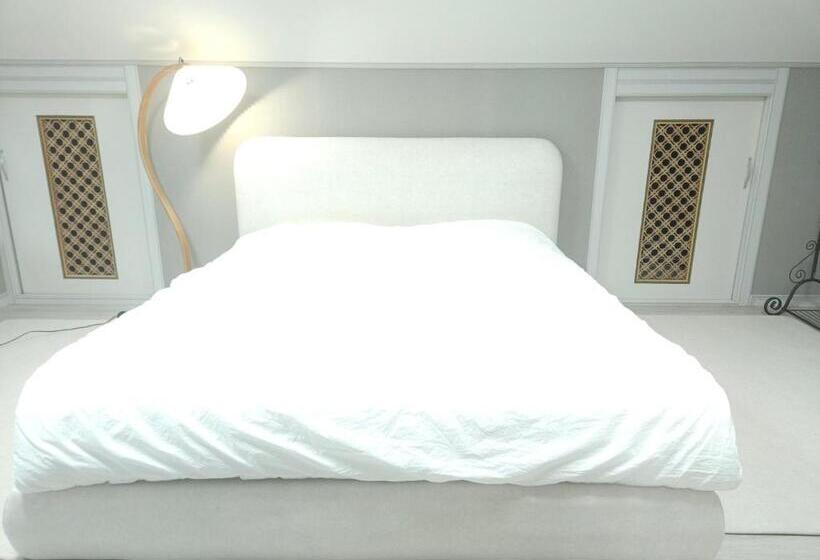 بنسيون Canada Sunset Village