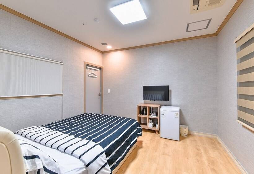 بنسيون Canada Sunset Village