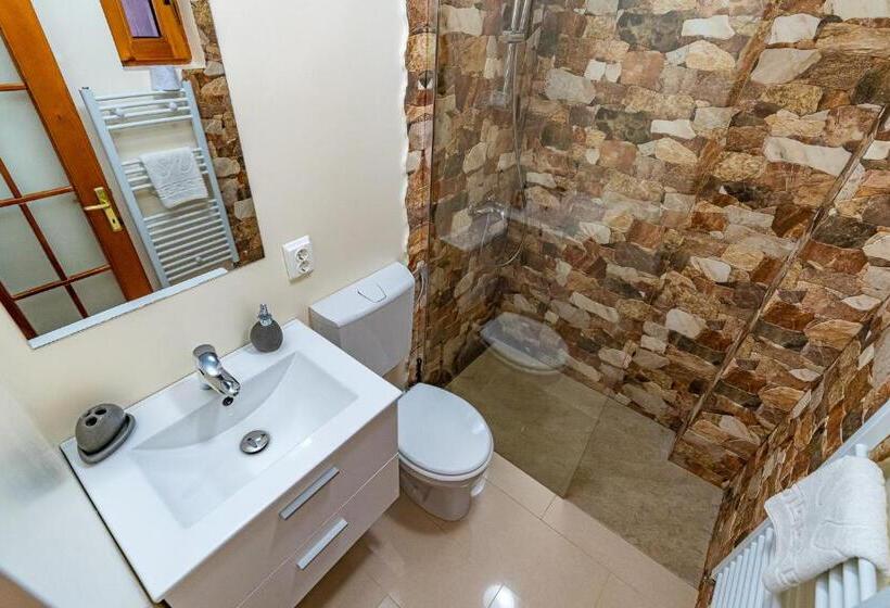 פנסיון Casa Nikita