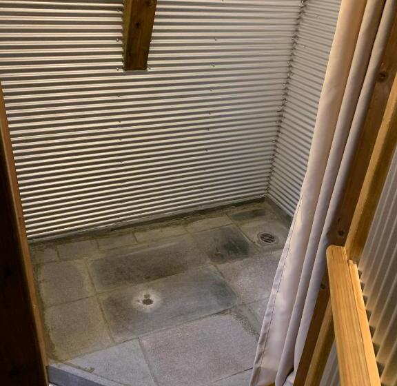 פנסיון Guesthouse Coco Garage