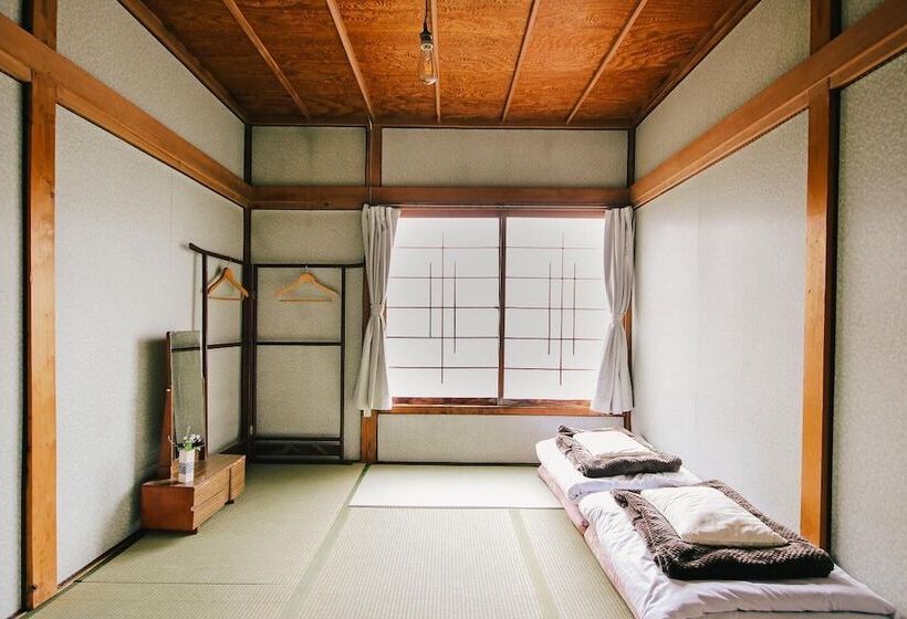 פנסיון Kushiro Guesthouse Cook A Doodle Doo   Hostel