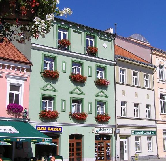 بنسيون Penzion Piano & Apartment Sokolov