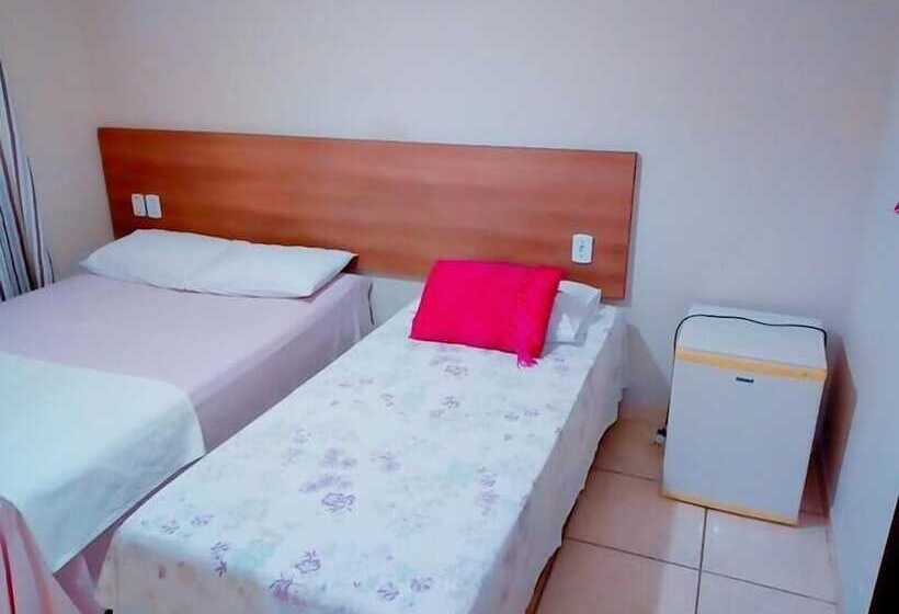 بنسيون Pousada Solar De Lourdes