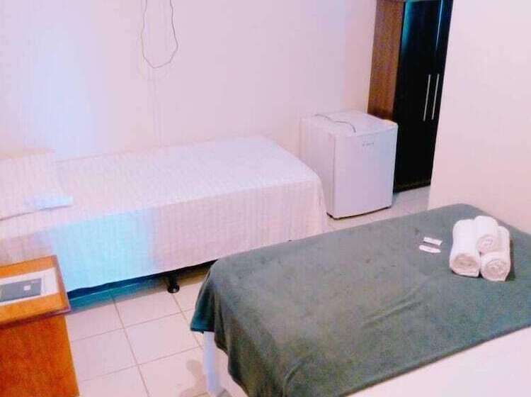 بنسيون Pousada Solar De Lourdes