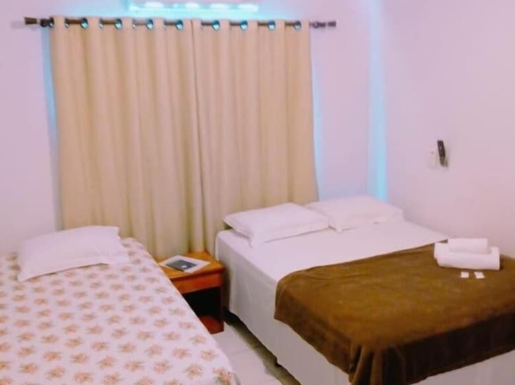 بنسيون Pousada Solar De Lourdes