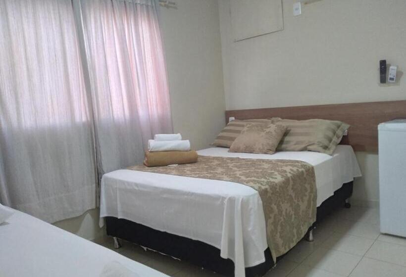 بنسيون Pousada Solar De Lourdes