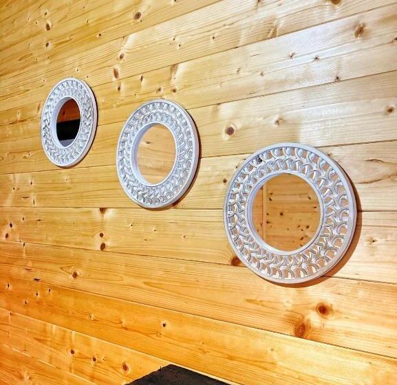 Thethi Paradise Hotel & Restaurant