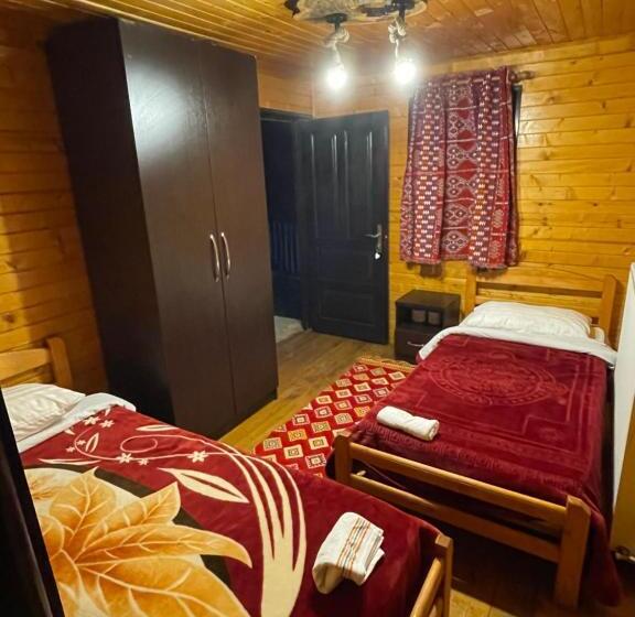 Thethi Paradise Hotel & Restaurant