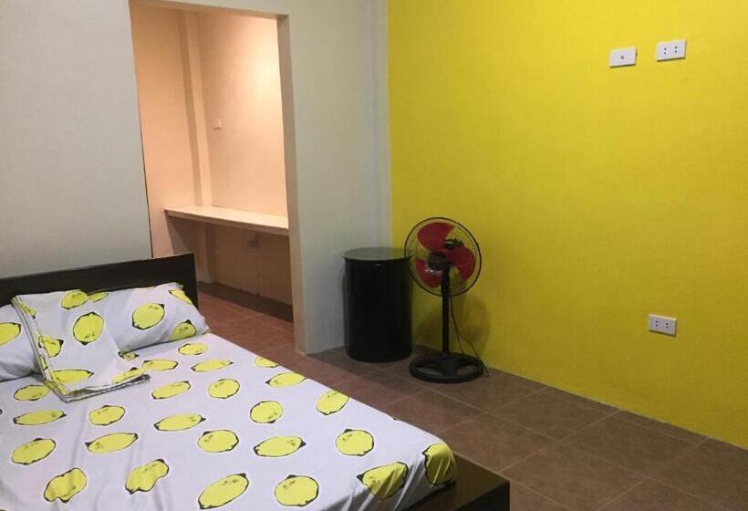 پانسیون Brown Epitome Lodge