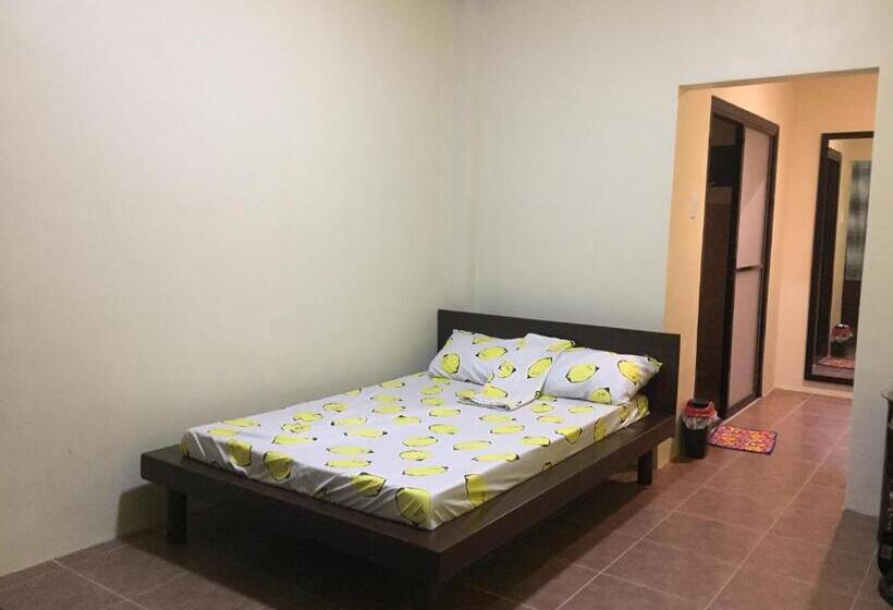 پانسیون Brown Epitome Lodge