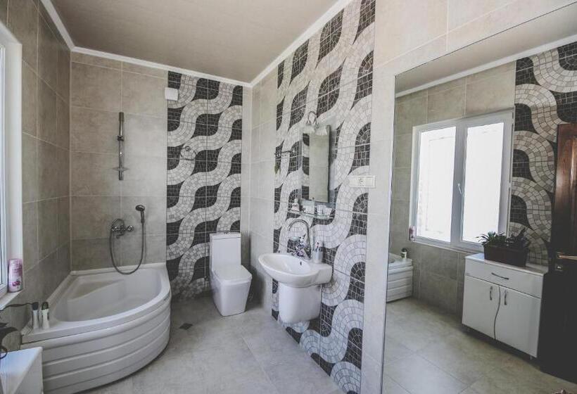 پانسیون Casa De Khasia