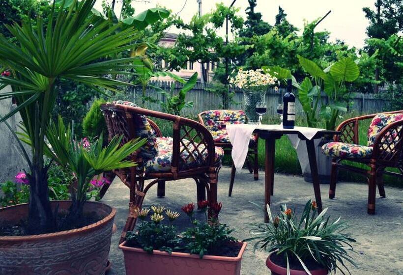 پانسیون Casa De Khasia