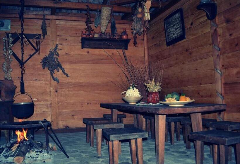 پانسیون Casa De Khasia