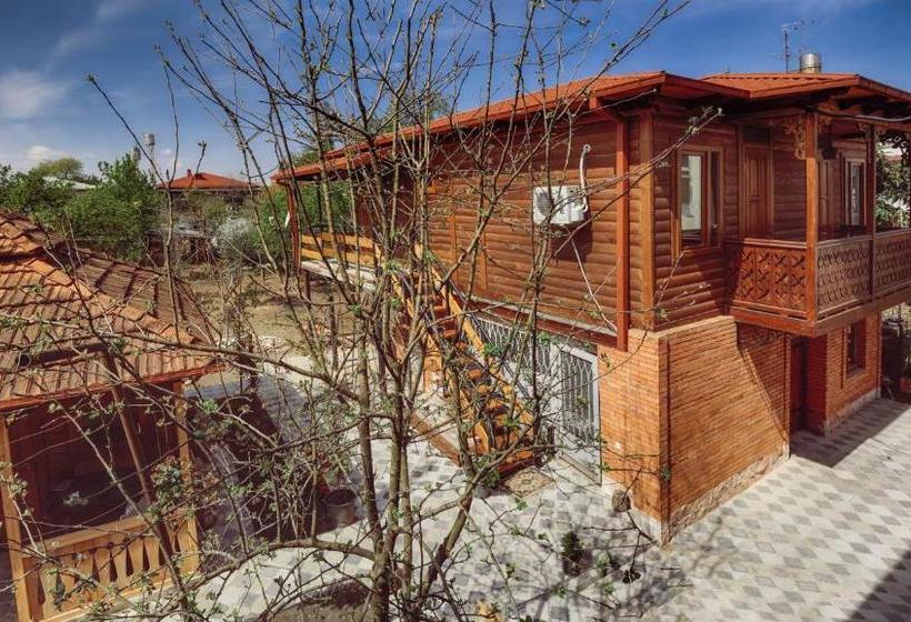 پانسیون Casa De Khasia