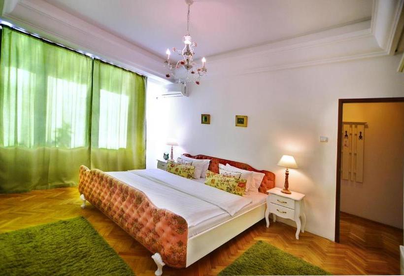 펜션 Casa Negustorului