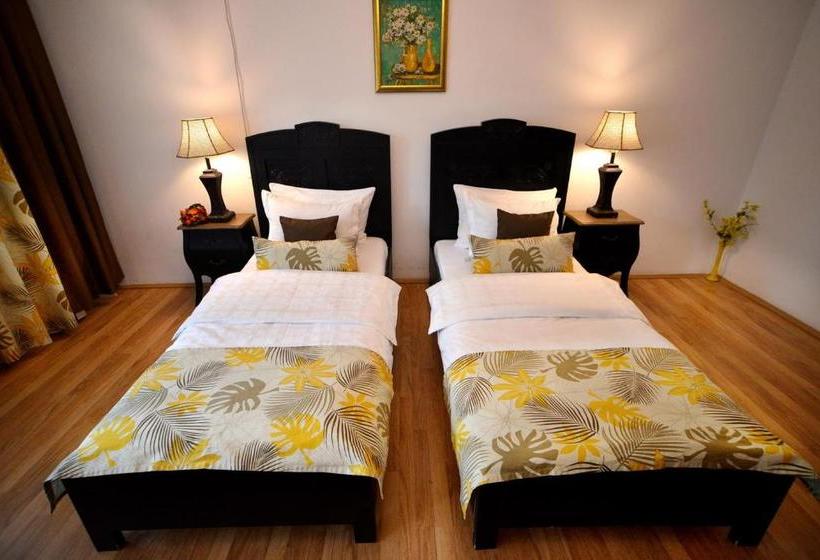 펜션 Casa Negustorului