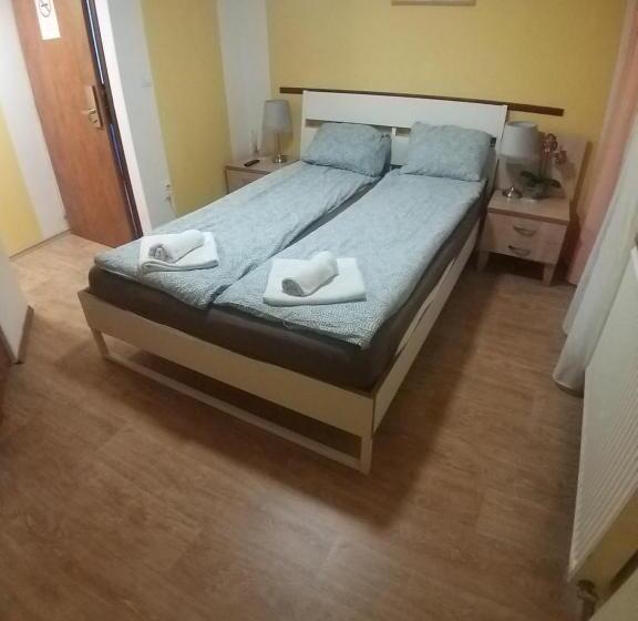 پانسیون Deniz Guesthouse