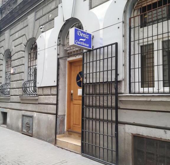 پانسیون Deniz Guesthouse