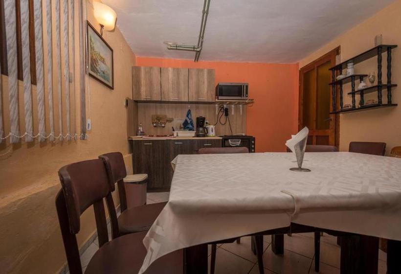 پانسیون Guest House Sun