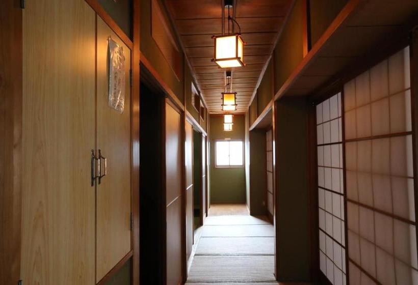 פנסיון Guesthouse Hikari