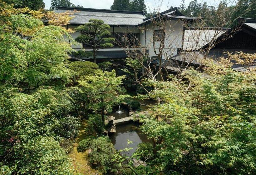 Pension 高野山 宿坊 増福院  Koyasan Shukubo Zofukuin