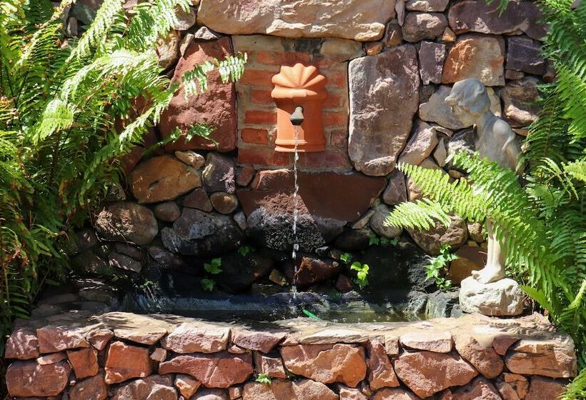 Пансион Maison H Guest House