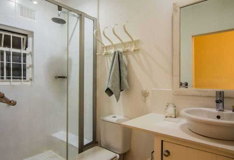 Пансион Maison H Guest House