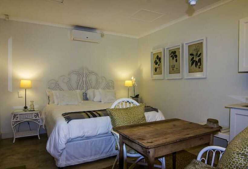 Пансион Maison H Guest House