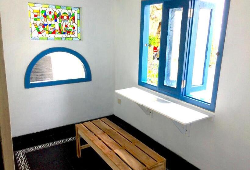 פנסיון Nomore Gallery And Guesthouse