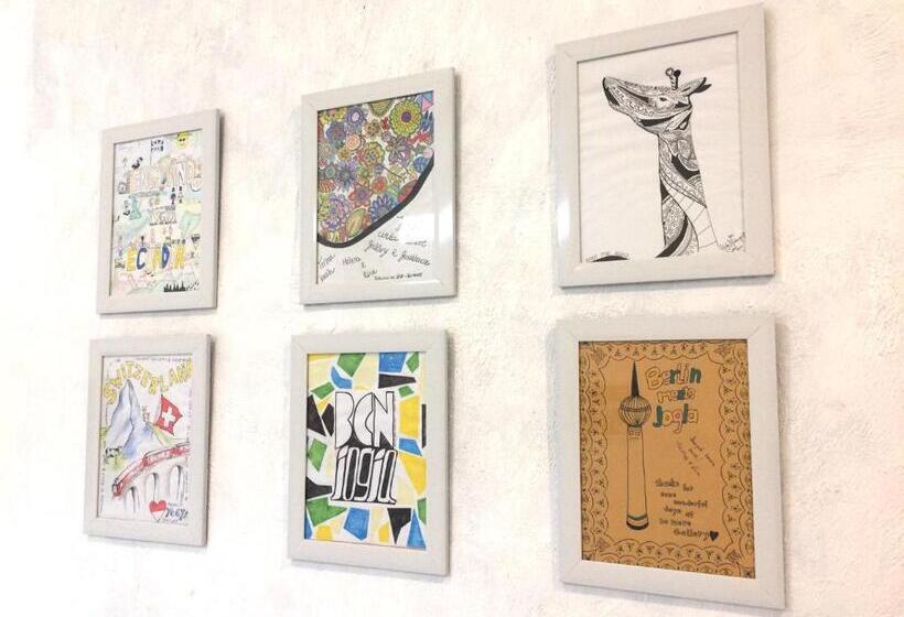 פנסיון Nomore Gallery And Guesthouse