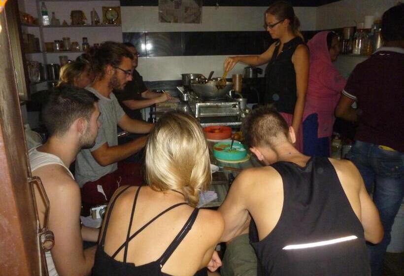 پانسیون Nukkad Guest House