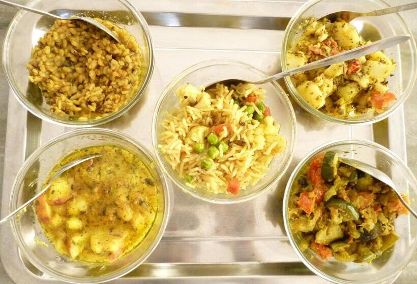 پانسیون Nukkad Guest House