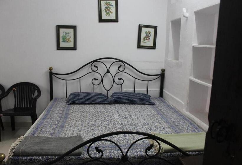 پانسیون Nukkad Guest House