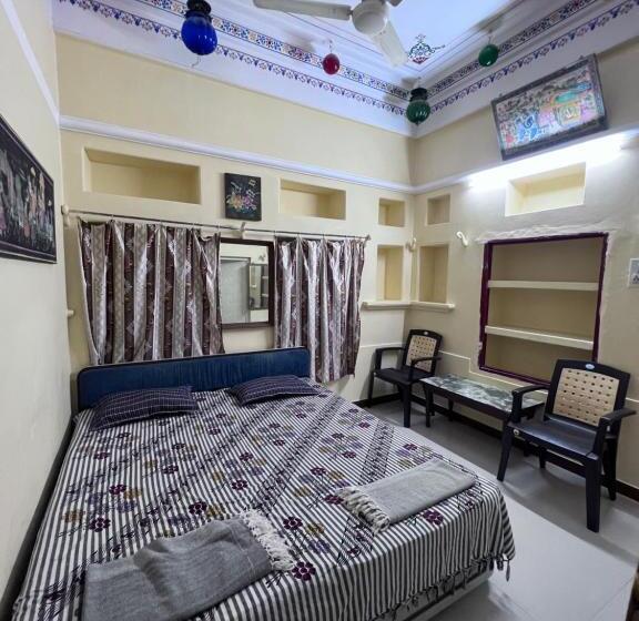 پانسیون Nukkad Guest House