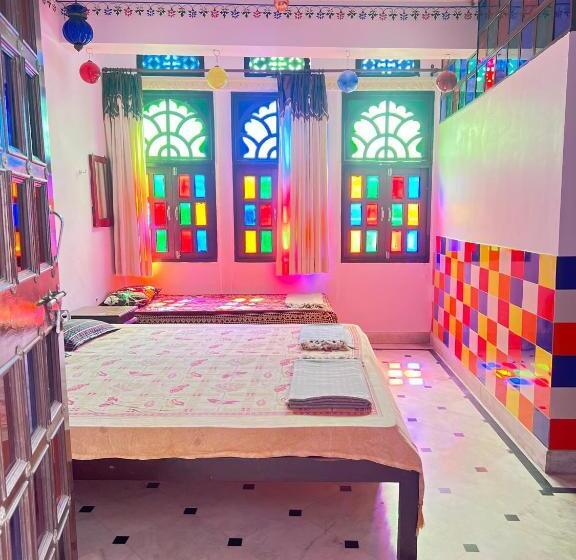 پانسیون Nukkad Guest House