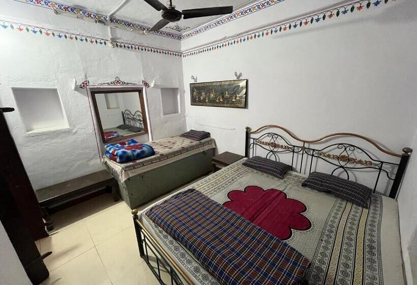 پانسیون Nukkad Guest House