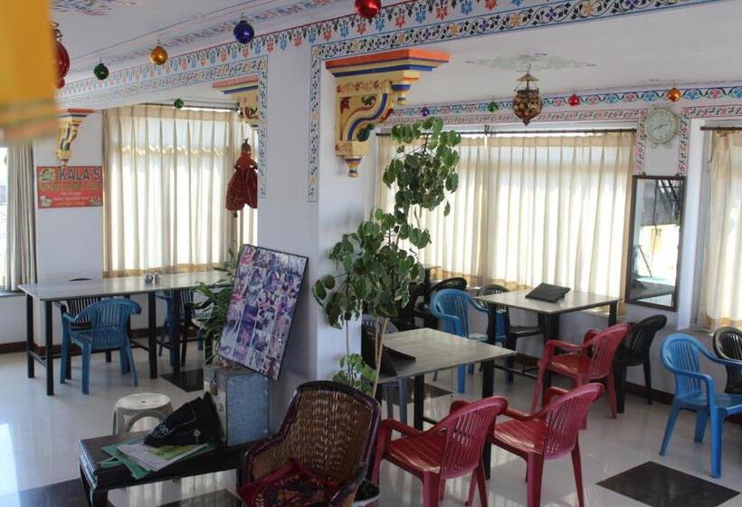 پانسیون Nukkad Guest House