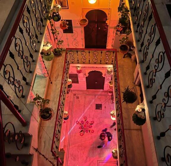 پانسیون Nukkad Guest House