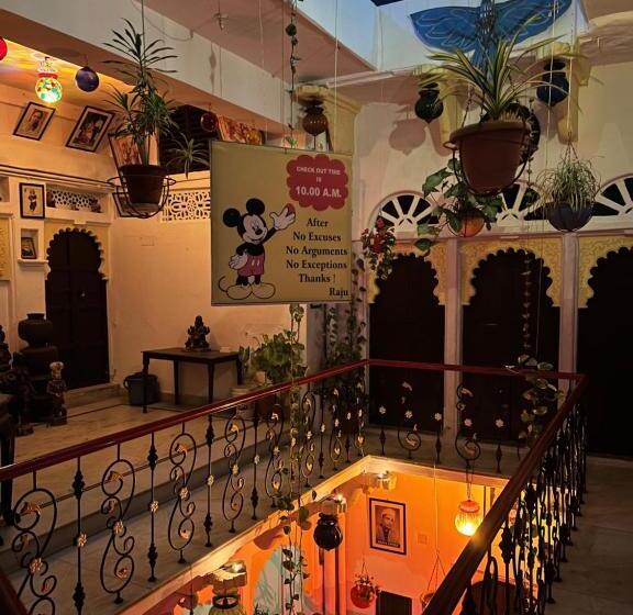 پانسیون Nukkad Guest House