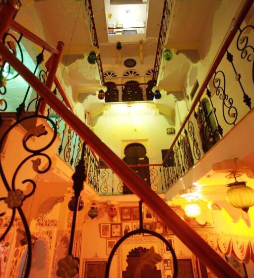 پانسیون Nukkad Guest House