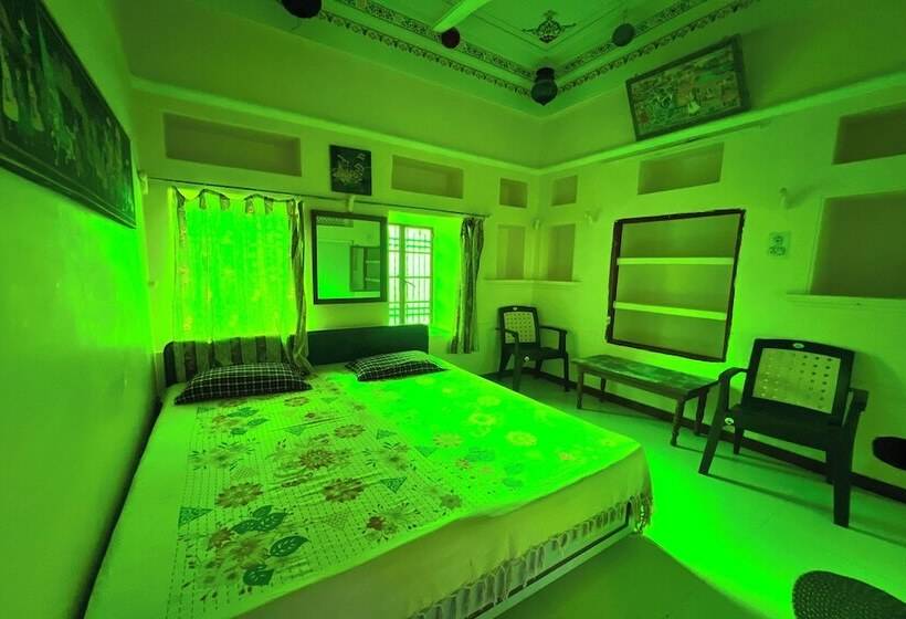 پانسیون Nukkad Guest House