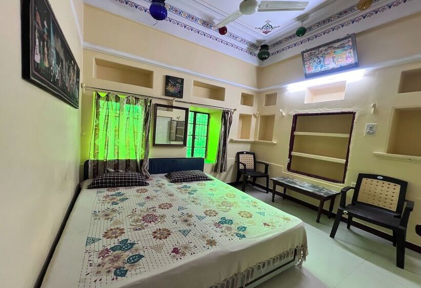 پانسیون Nukkad Guest House