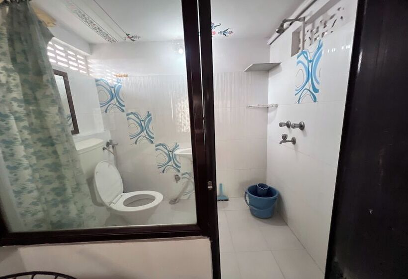 پانسیون Nukkad Guest House