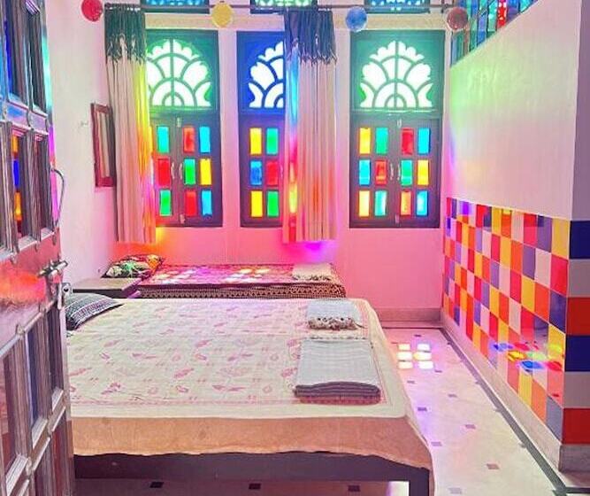 پانسیون Nukkad Guest House